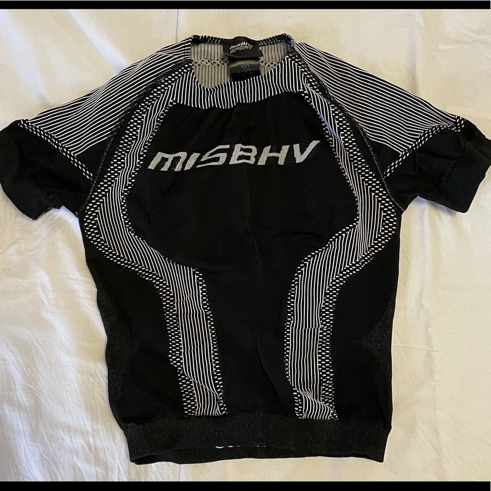 MISBHV sport active classic fitted performance top